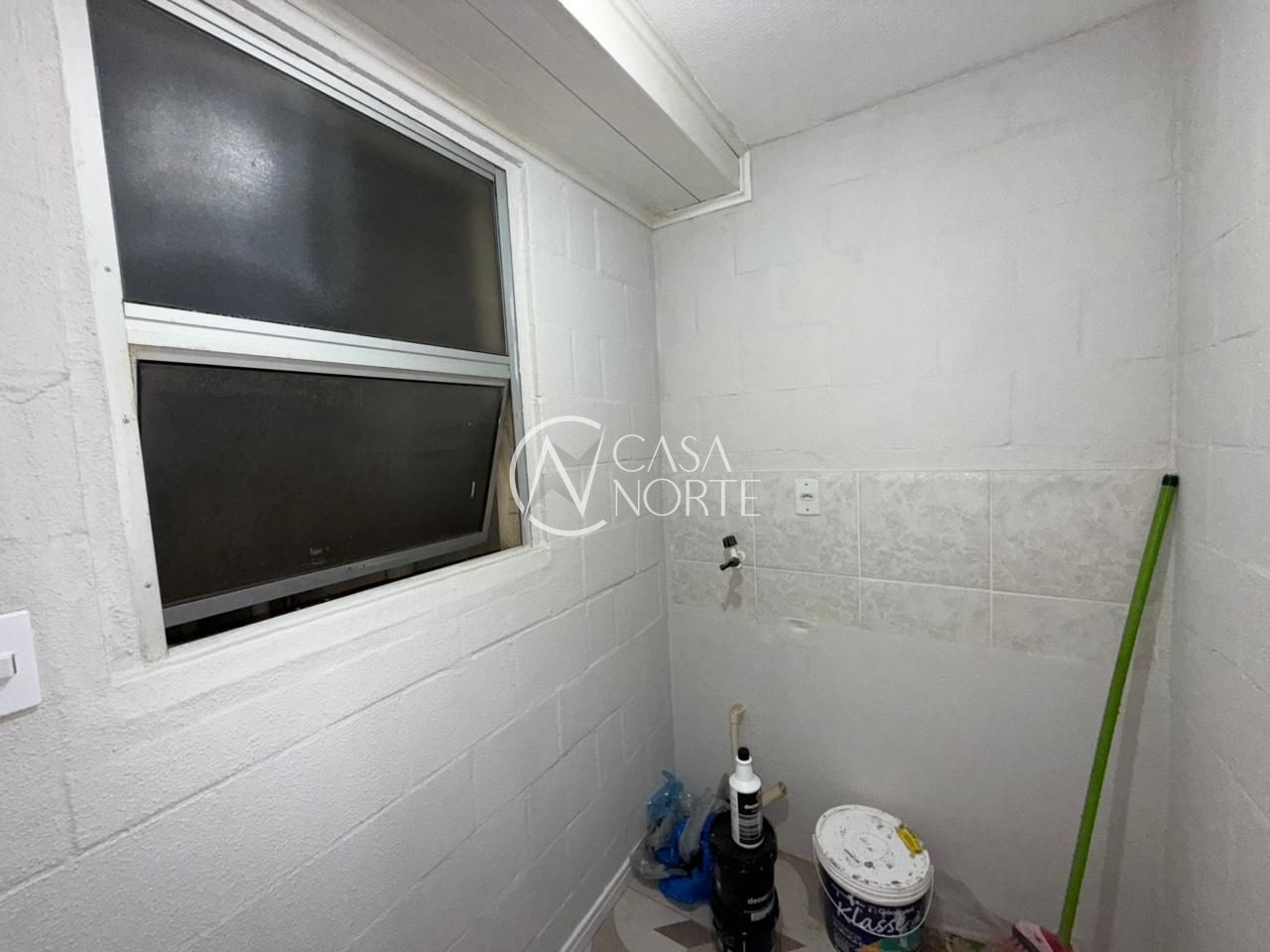 Apartamento à venda com 1 quarto, 43m², 1 vaga, Rua Império no bairro Vila Nova em Porto Alegre