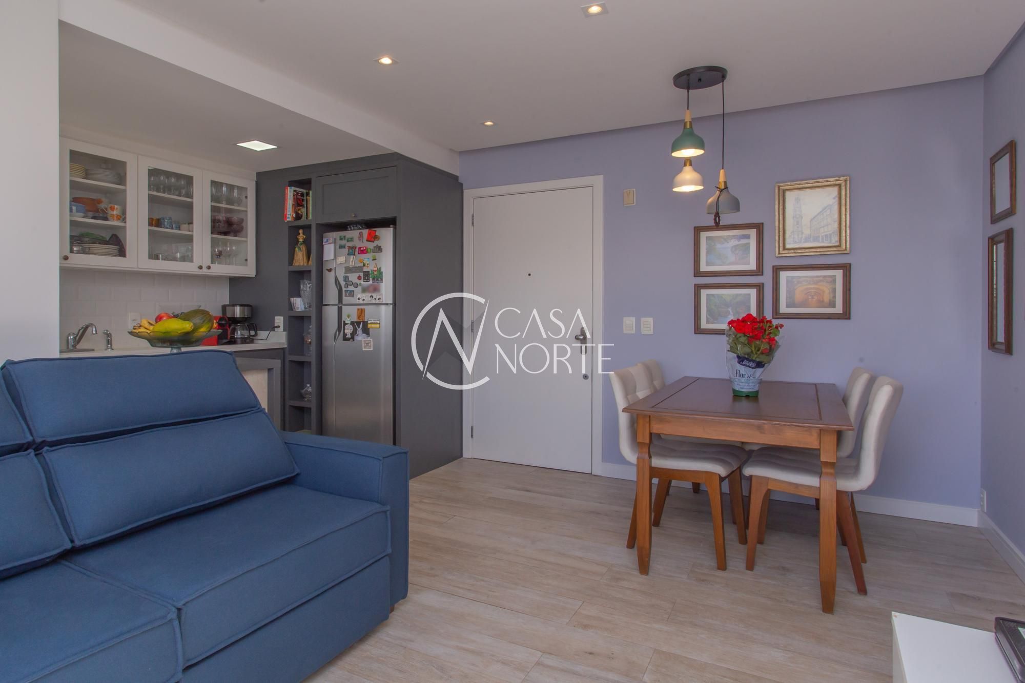 Apartamento à venda com 2 quartos, 55m², 1 suíte, 1 vaga, Rua Coronel André Belo no bairro Menino Deus em Porto Alegre