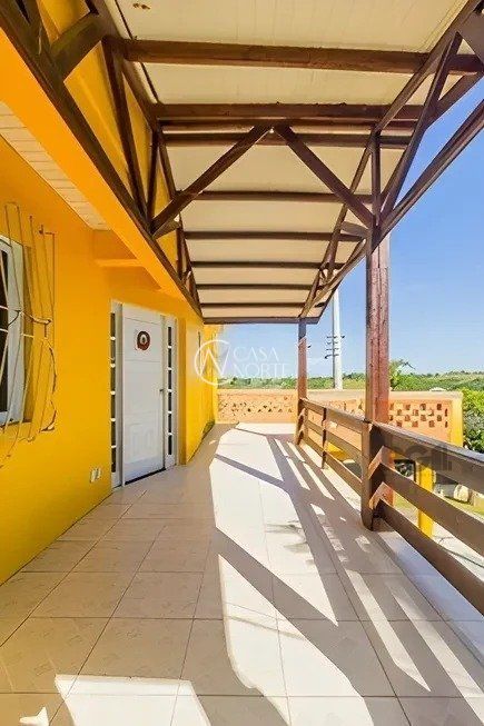 Casa à venda com 4 quartos, 50m², 1 suíte, 3 vagas, Rua Rui Barbosa no bairro Lomba do Pinheiro em Porto Alegre