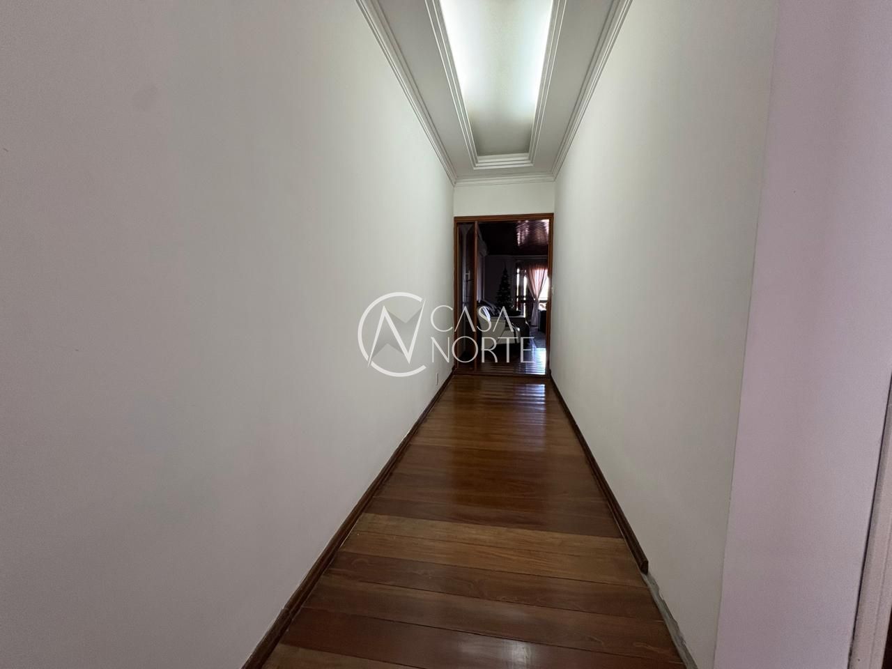 Casa à venda com 2 quartos, 220m², 1 suíte, 3 vagas, Rua Manduca Nunes no bairro Glória em Porto Alegre