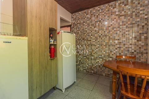 Casa à venda com 2 quartos, 103m², 1 vaga, Avenida Outeiro no bairro Coronel Aparício Borges em Porto Alegre