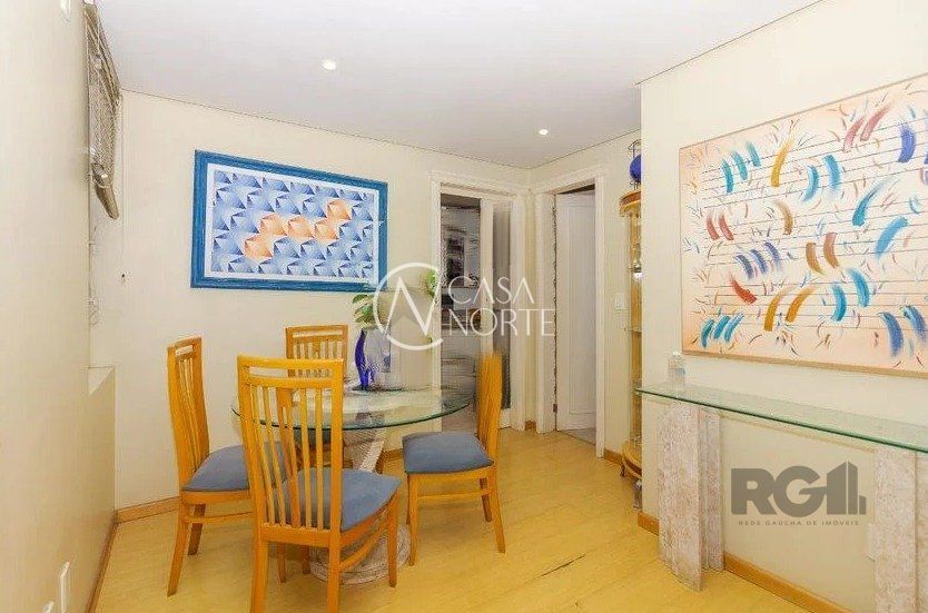 Cobertura à venda com 4 quartos, 131m², 1 suíte, Avenida Itaqui no bairro Petrópolis em Porto Alegre