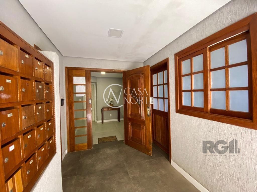 Apartamento à venda com 3 quartos, 70m², 1 vaga, Rua Doutor Aldo Wildt no bairro Vila Nova em Porto Alegre
