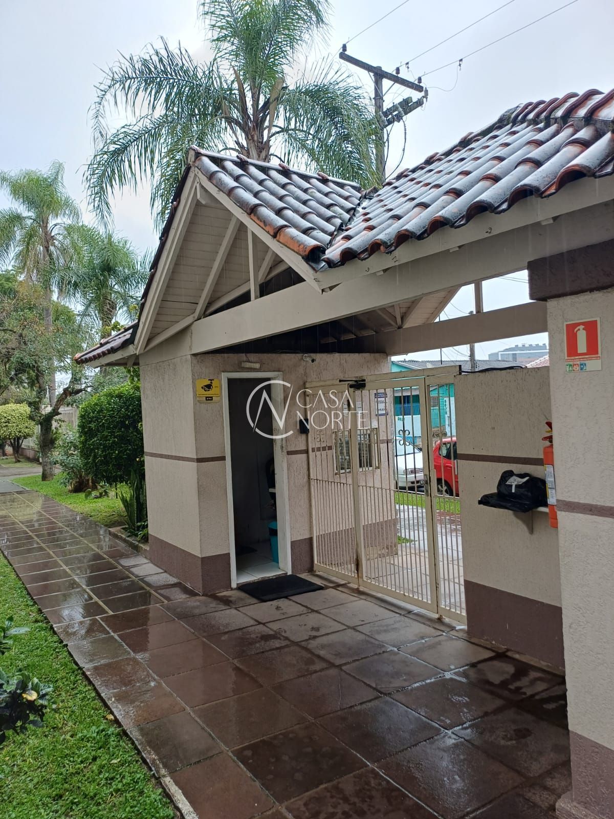 Apartamento à venda com 2 quartos, 69m², 1 vaga, Rua Jataí no bairro Cristal em Porto Alegre