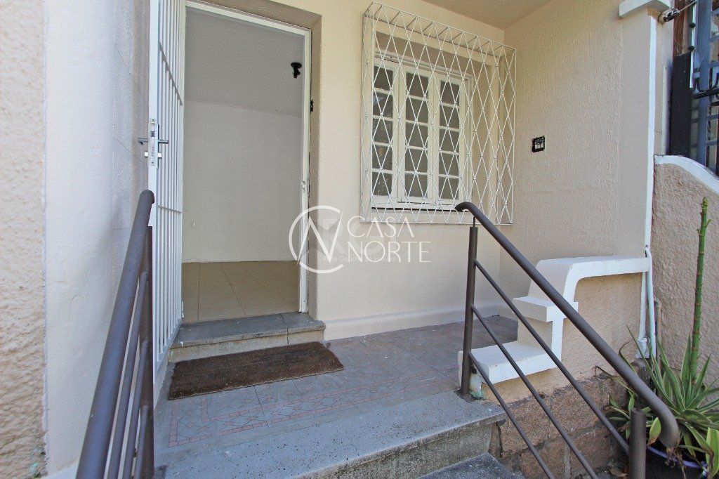 Casa à venda com 2 quartos, 198m², Avenida Engenheiro Ludolfo Boehl no bairro Teresópolis em Porto Alegre