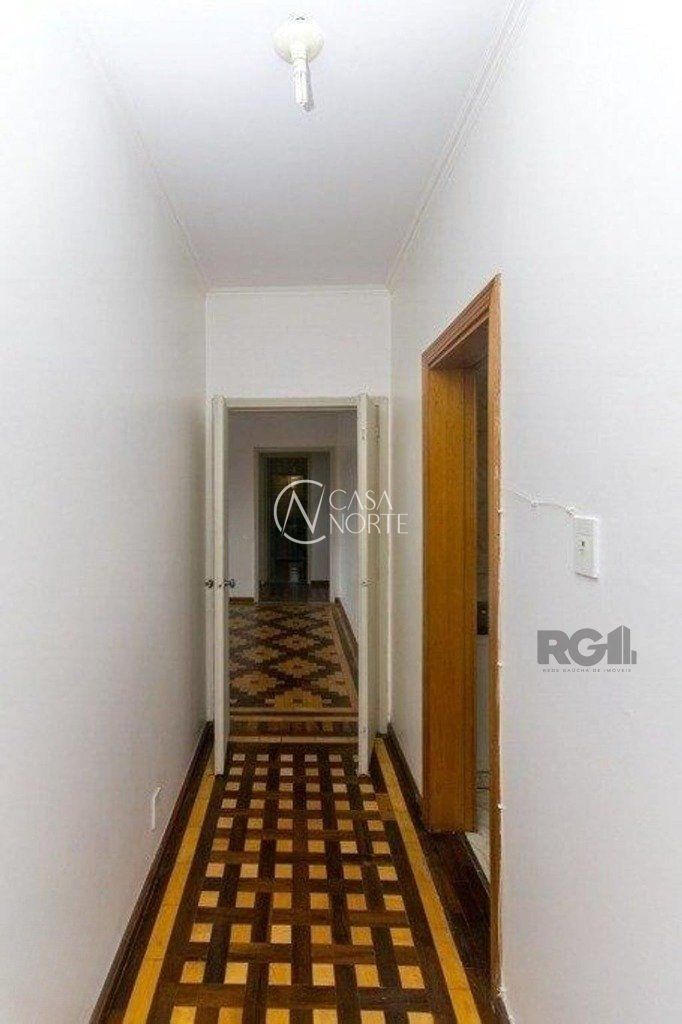 Apartamento à venda com 3 quartos, 126m², 1 suíte, Rua Sarmento Leite no bairro Centro Histórico em Porto Alegre