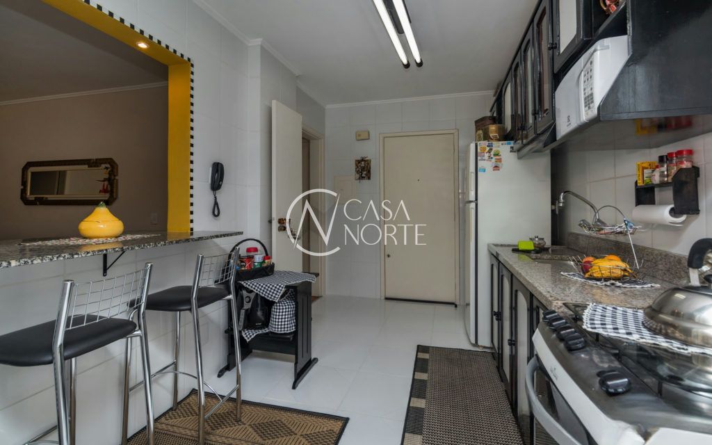 Apartamento à venda com 2 quartos, 79m², 1 suíte, 1 vaga, Rua Felicíssimo de Azevedo no bairro Higienópolis em Porto Alegre
