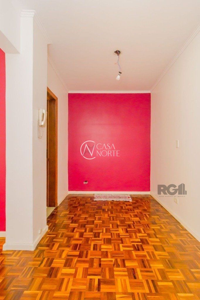 Apartamento à venda com 3 quartos, 97m², 1 vaga, Avenida Getúlio Vargas no bairro Menino Deus em Porto Alegre