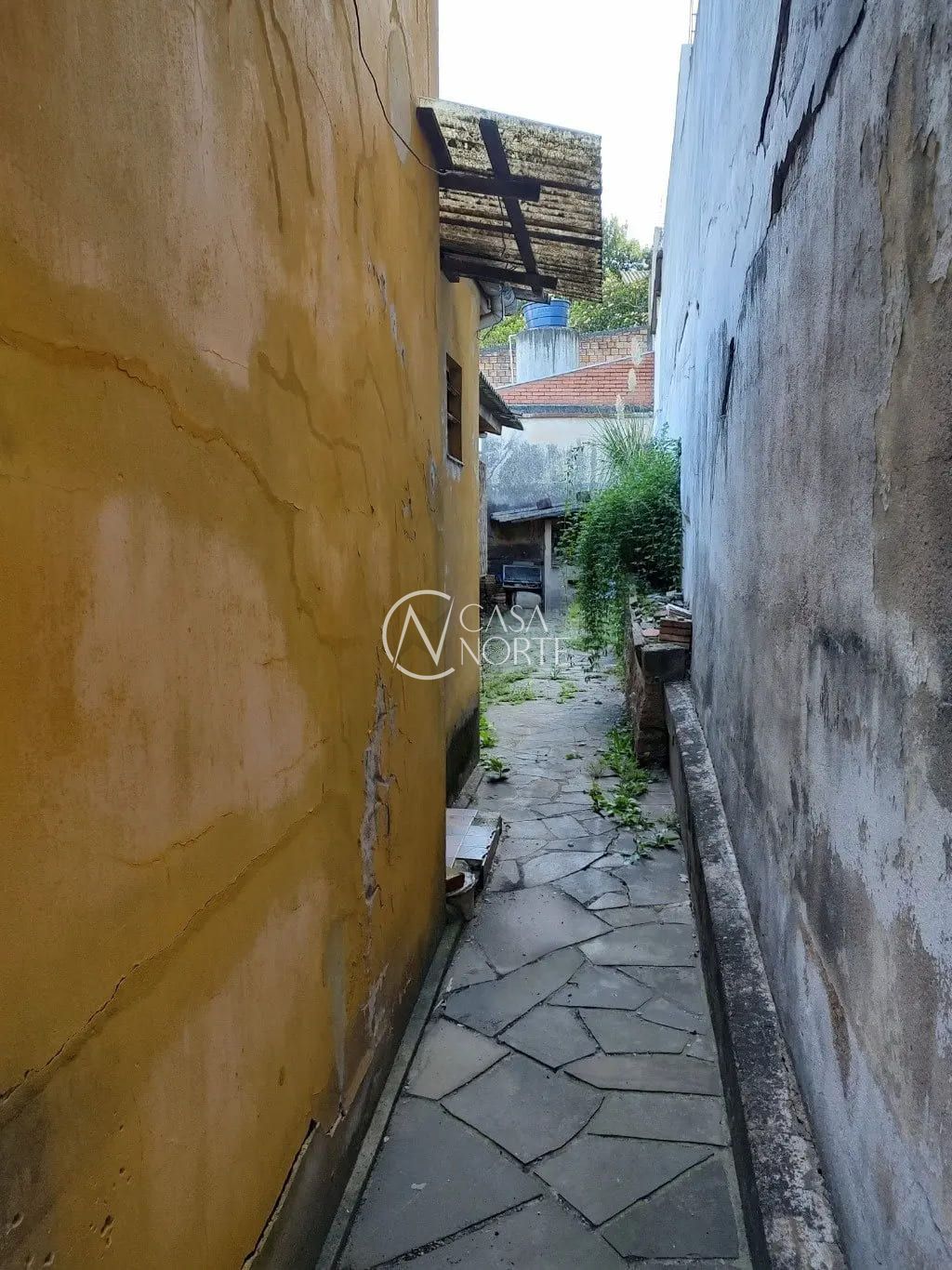 Casa à venda com 3 quartos, 105m², 1 vaga, Rua Mariz e Barros no bairro Petrópolis em Porto Alegre