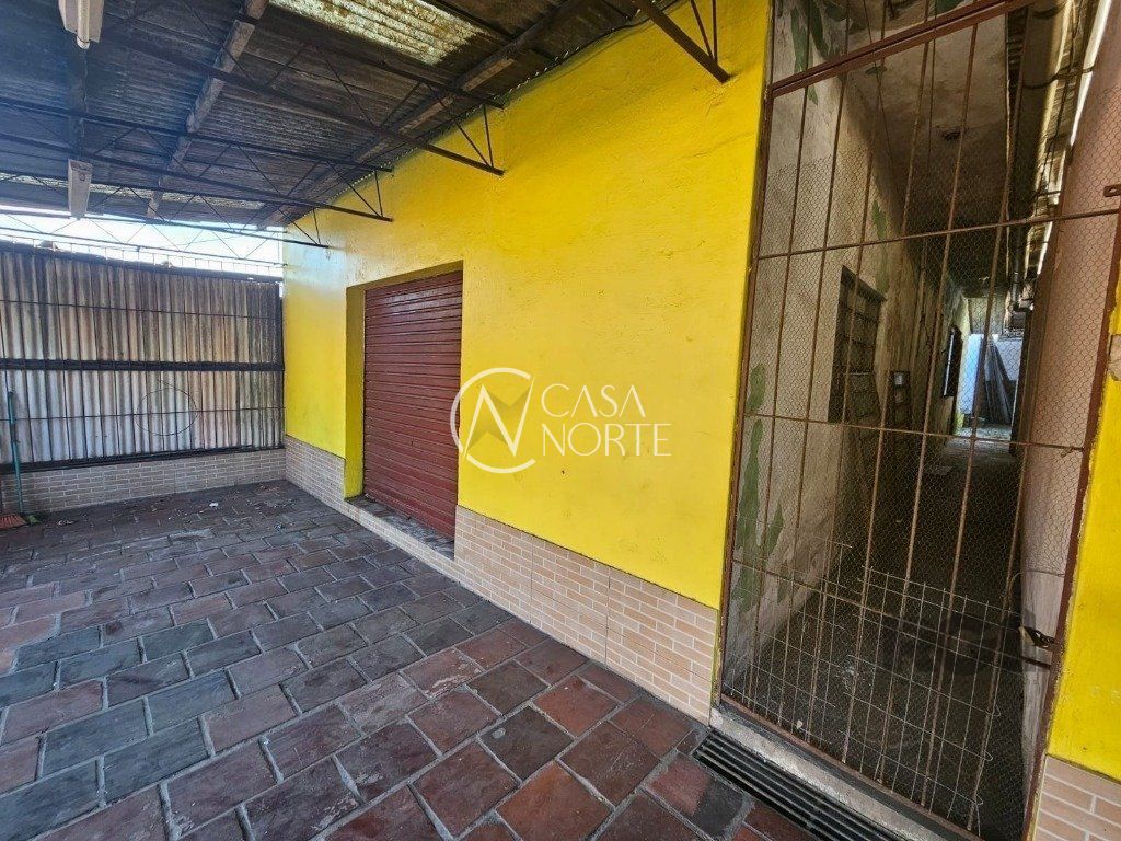 Prédio Comercial à venda , 170m², 2 vagas, Rua Orfanotrofio no bairro Santa Tereza em Porto Alegre