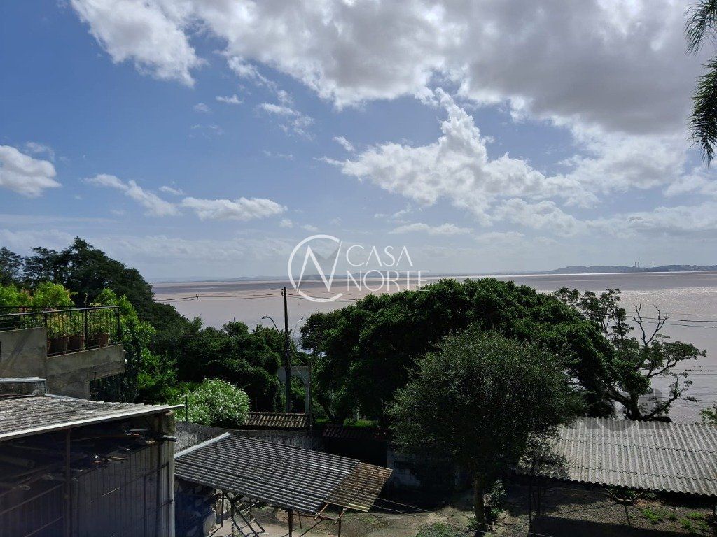 Terreno à venda  com 810m², Avenida Guaíba no bairro Ipanema em Porto Alegre