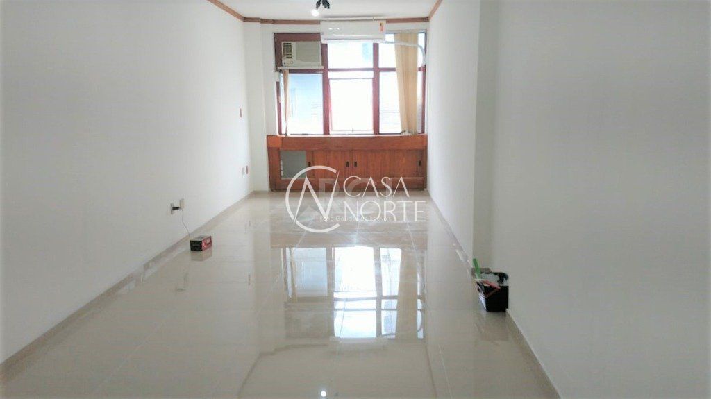 Sala Comercial à venda , 37m², Avenida Taquara no bairro Petrópolis em Porto Alegre