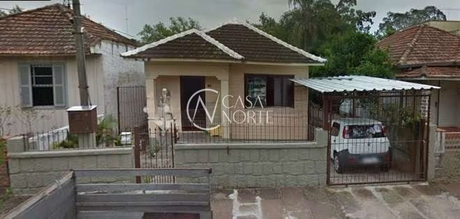 Casa à venda com 2 quartos, 76m², 1 vaga, Rua Ricalde Marques no bairro Jardim São Pedro em Porto Alegre