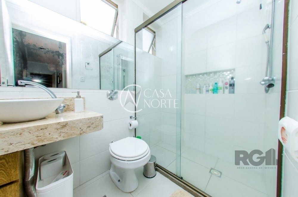 Apartamento à venda com 2 quartos, 82m², 1 vaga, Avenida Benno Mentz no bairro Vila Ipiranga em Porto Alegre