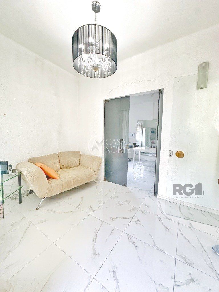 Casa Comercial à venda , 365m², 14 vagas, Avenida Belém no bairro Teresópolis em Porto Alegre