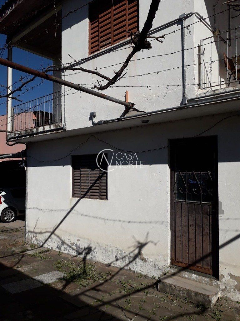 Casa à venda com 4 quartos, 408m², 4 vagas, Rua São Mateus no bairro Bom Jesus em Porto Alegre