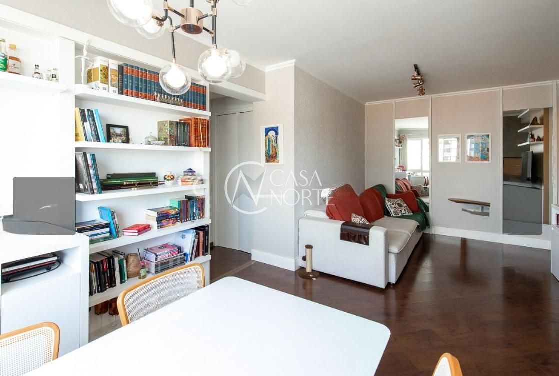 Apartamento à venda com 2 quartos, 61m², 1 vaga, Rua Professor Álvaro Alvim no bairro Rio Branco em Porto Alegre