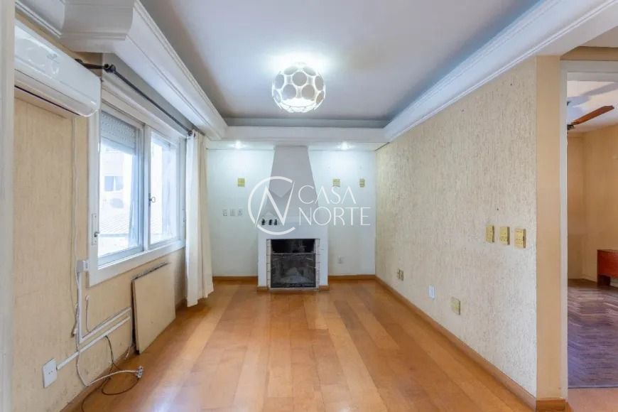 Cobertura à venda com 2 quartos, 154m², 1 suíte, 2 vagas, Rua Vicente da Fontoura no bairro Santana em Porto Alegre