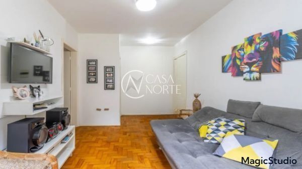 Apartamento à venda com 3 quartos, 63m², 1 vaga, Rua Professor Álvaro Alvim no bairro Rio Branco em Porto Alegre