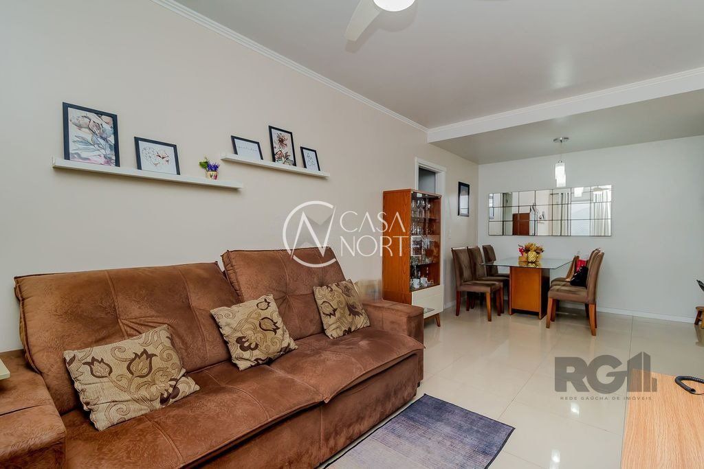 Apartamento à venda com 3 quartos, 75m², 1 suíte, 2 vagas, Rua dos Burgueses no bairro Partenon em Porto Alegre