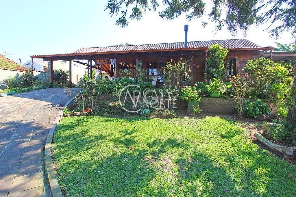 Casa à venda com 2 quartos, 205m², 1 suíte, 4 vagas, Rua Jaguari no bairro Cristal em Porto Alegre