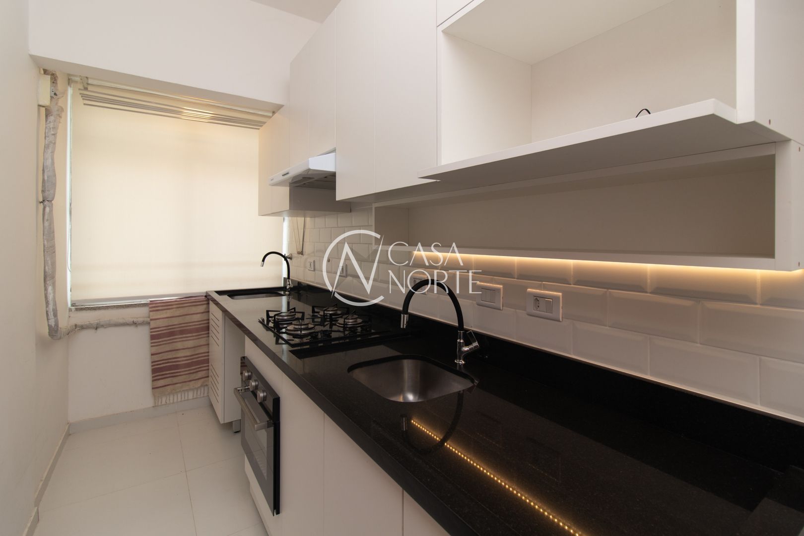 Apartamento à venda com 1 quarto, 36m², 1 vaga, Rua Diomário Moojen no bairro Cristal em Porto Alegre