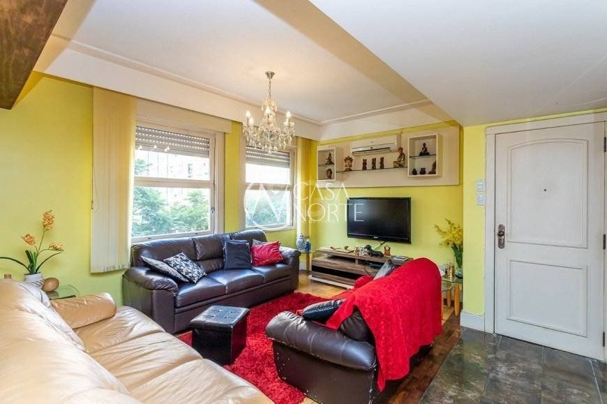 Apartamento à venda com 2 quartos, 148m², 1 suíte, 1 vaga, Rua Garibaldi no bairro Independência em Porto Alegre