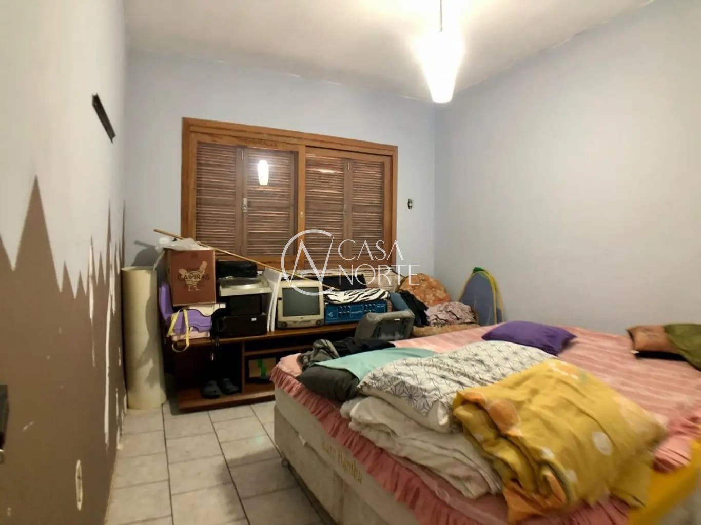Casa à venda com 2 quartos, 150m², 2 vagas, Rua Manoel Bandeira no bairro Jardim Sabará em Porto Alegre