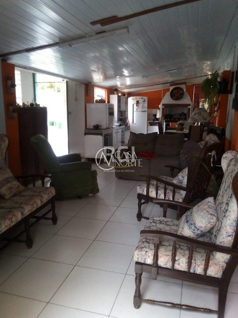 Casa à venda com 2 quartos, 300m², 3 vagas, Rua Otavio Faria no bairro Teresópolis em Porto Alegre