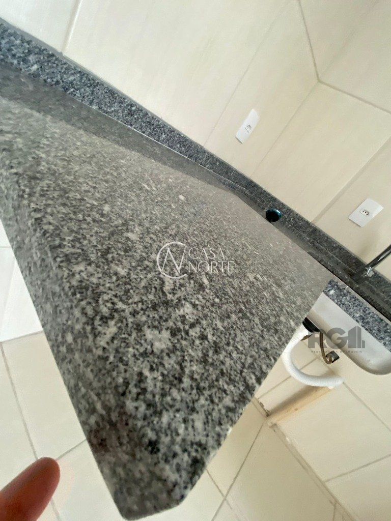 Apartamento à venda com 2 quartos, 42m², 1 vaga, Avenida da Cavalhada no bairro Cavalhada em Porto Alegre