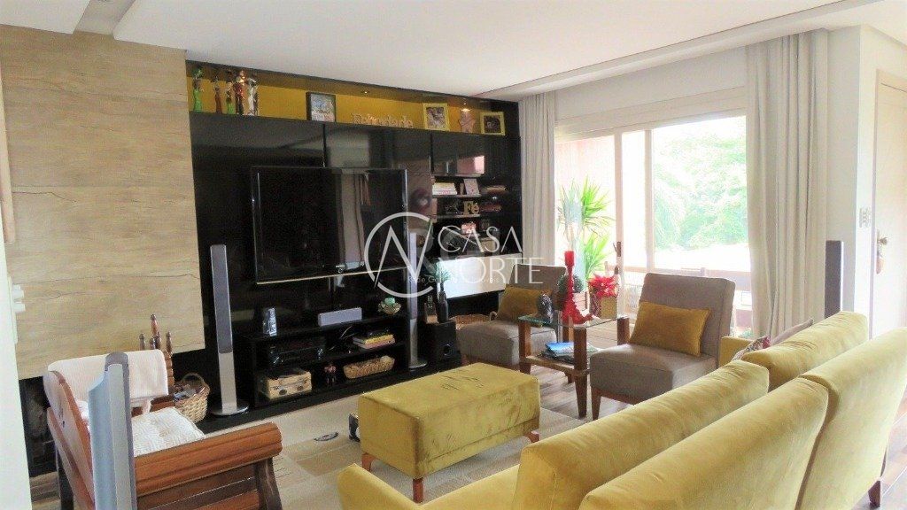 Casa de Condomínio à venda com 3 quartos, 404m², 1 suíte, 2 vagas, Avenida Cai no bairro Cristal em Porto Alegre