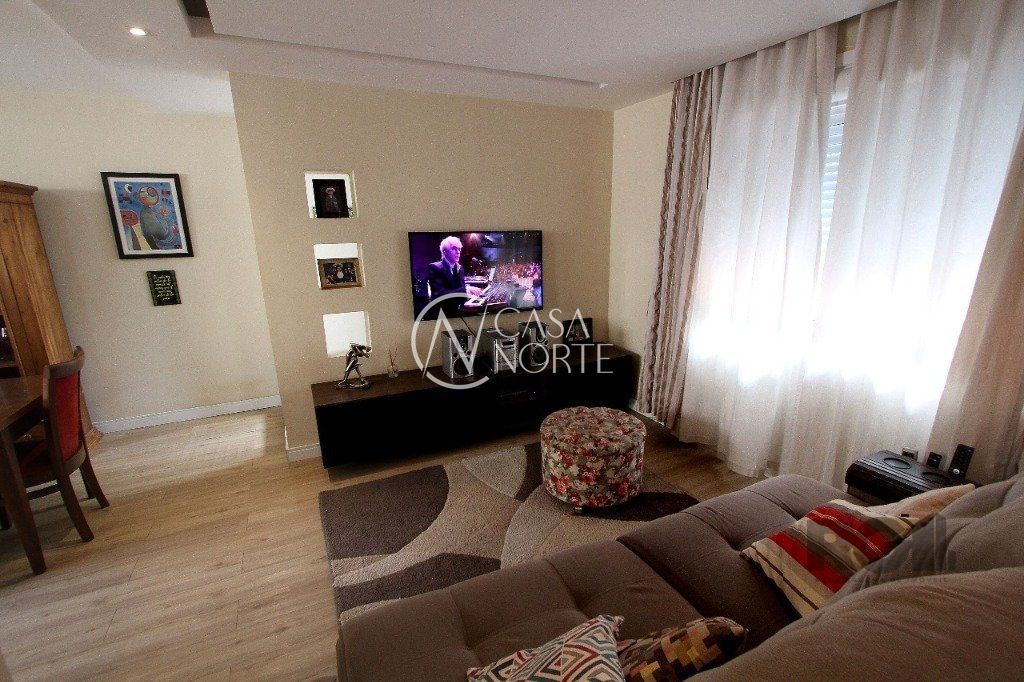 Apartamento à venda com 2 quartos, 99m², Avenida Cristóvão Colombo no bairro Floresta em Porto Alegre