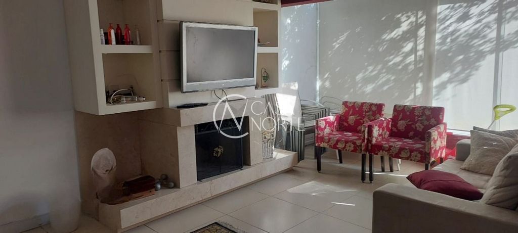 Casa à venda com 3 quartos, 360m², 1 suíte, 4 vagas, Rua Campos Elíseos no bairro Glória em Porto Alegre
