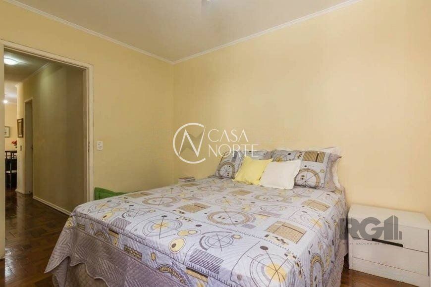 Apartamento à venda com 3 quartos, 86m², 1 vaga, Avenida Coronel Lucas de Oliveira no bairro Petrópolis em Porto Alegre