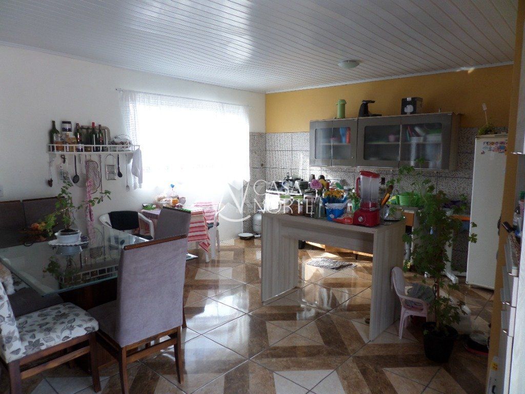 Casa à venda com 5 quartos, 153m², 3 suítes, 4 vagas, Rua Antônio Alvares Pereira Coruja no bairro Jardim Sabará em Porto Alegre