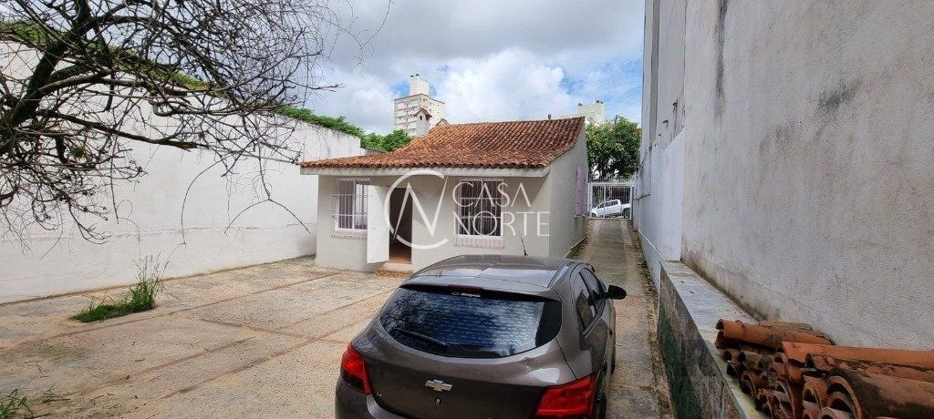 Casa à venda com 2 quartos, 105m², 5 vagas, Rua Felizardo Furtado no bairro Petrópolis em Porto Alegre
