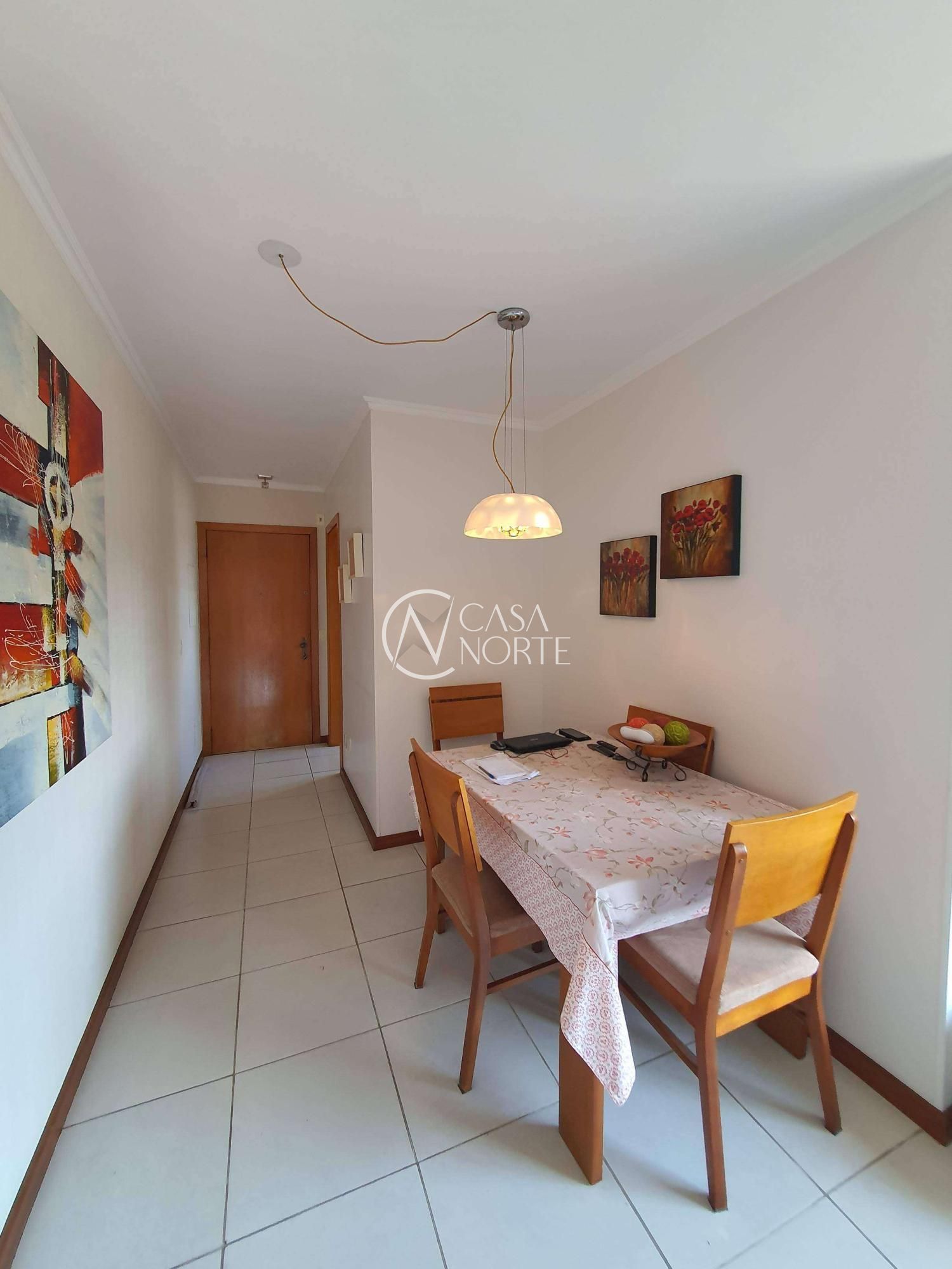 Apartamento à venda com 2 quartos, 61m², 1 vaga, Rua Veador Porto no bairro Santana em Porto Alegre