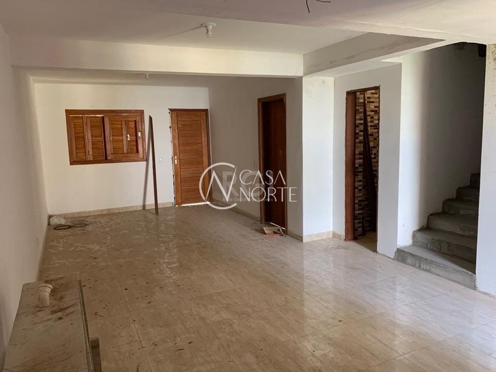 Casa à venda com 3 quartos, 23m², 1 suíte, 1 vaga, Rua Cuiaba no bairro Medianeira em Porto Alegre