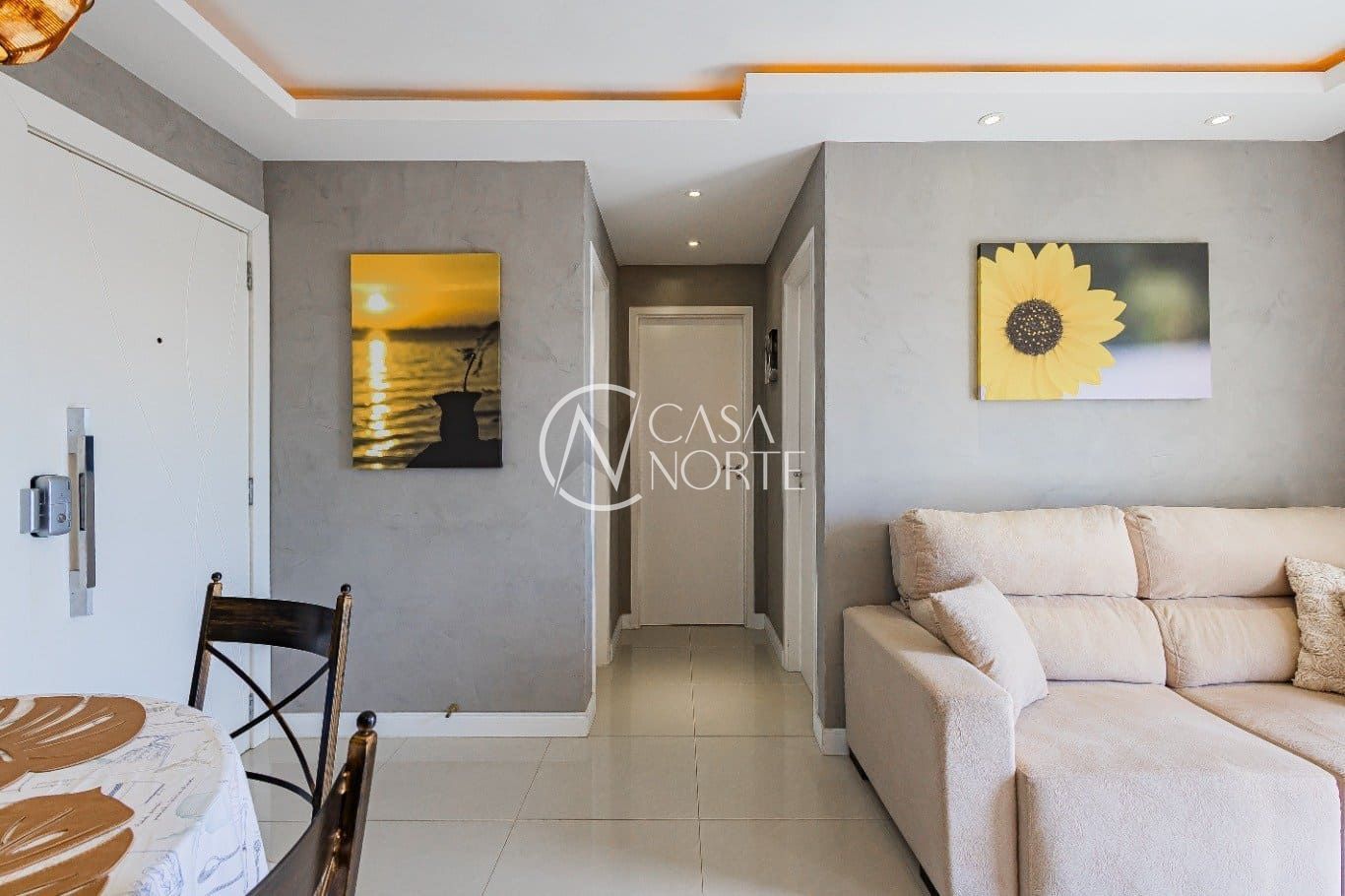 Apartamento à venda com 2 quartos, 51m², 1 suíte, 1 vaga, Avenida Assis Brasil no bairro São Sebastião em Porto Alegre
