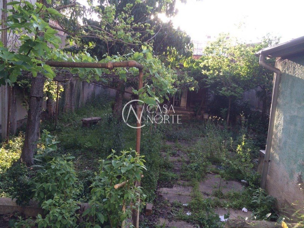 Terreno à venda , 484m², Avenida Doutor Carlos Barbosa no bairro Medianeira em Porto Alegre