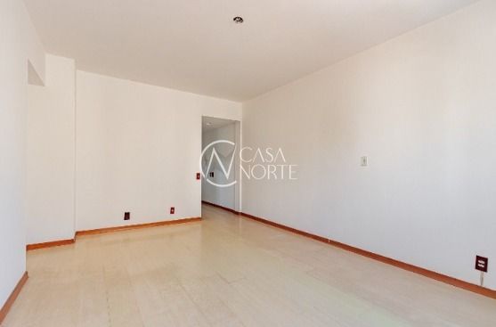 Apartamento à venda com 3 quartos, 93m², 1 suíte, 1 vaga, Rua General Auto no bairro Centro Histórico em Porto Alegre