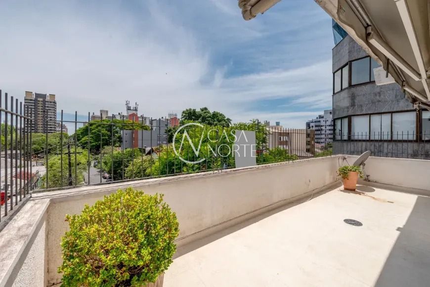 Cobertura à venda com 2 quartos, 144m², 3 vagas, Rua Gonçalves Dias no bairro Menino Deus em Porto Alegre