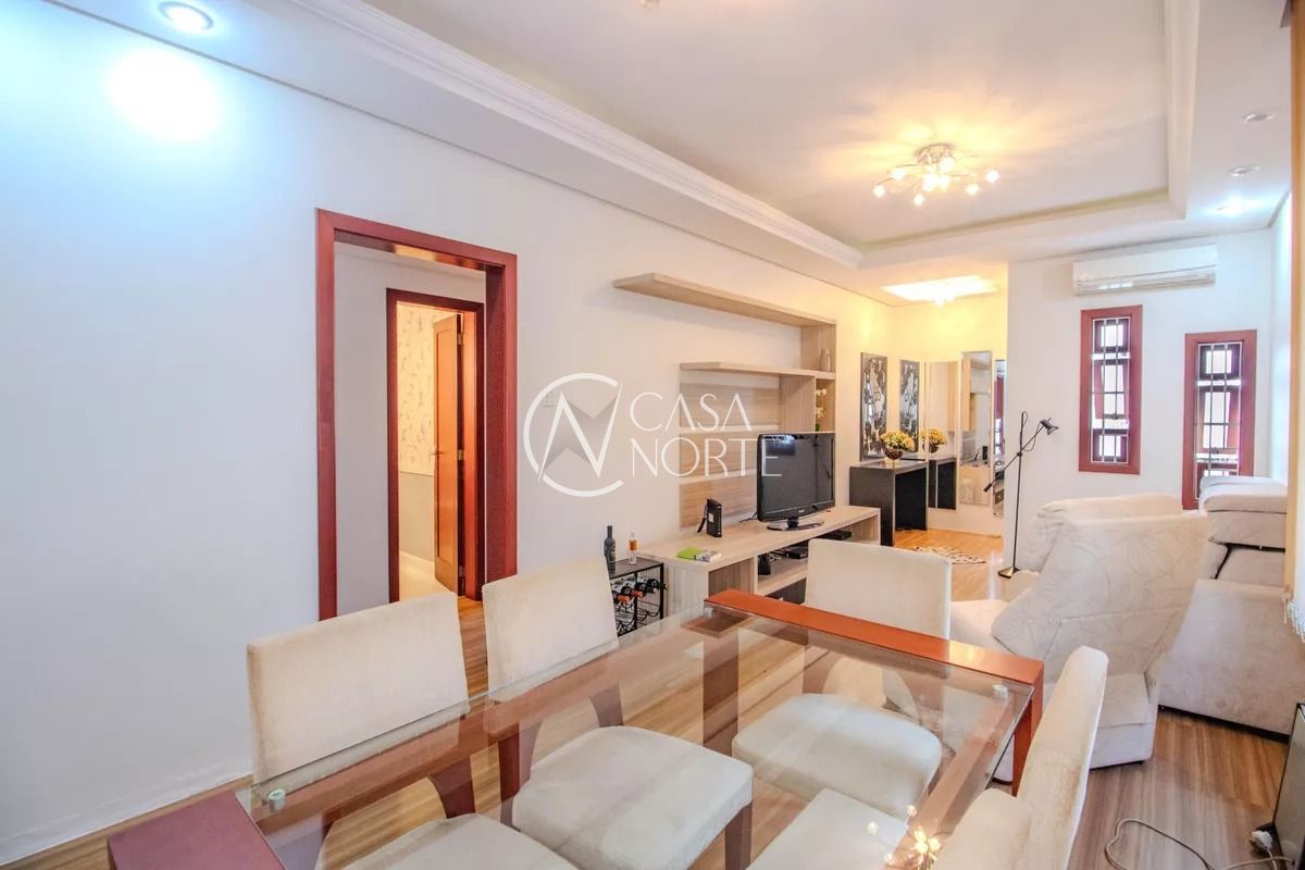 Casa à venda com 2 quartos, 173m², 2 suítes, 3 vagas, Avenida Benno Mentz no bairro Vila Ipiranga em Porto Alegre