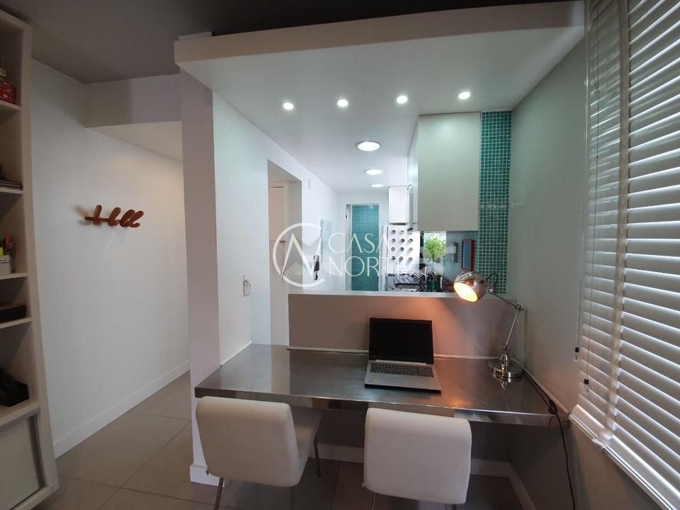 Apartamento à venda com 1 quarto, 39m², 1 vaga, Rua Vicente da Fontoura no bairro Bela Vista em Porto Alegre