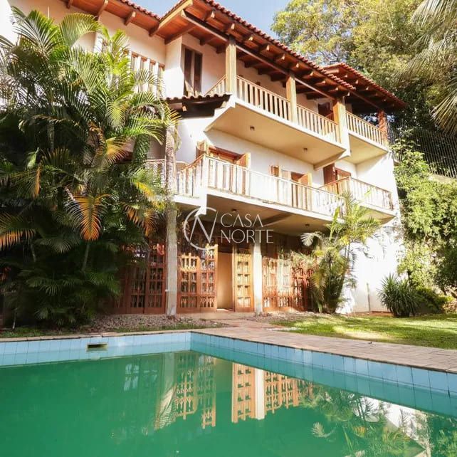 Casa à venda com 4 quartos, 369m², 1 suíte, 2 vagas, Avenida Fábio Araújo Santos no bairro Nonoai em Porto Alegre