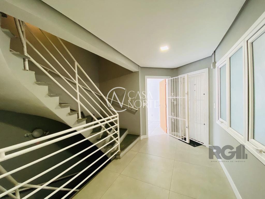 Apartamento à venda com 3 quartos, 70m², 1 vaga, Rua Doutor Aldo Wildt no bairro Vila Nova em Porto Alegre