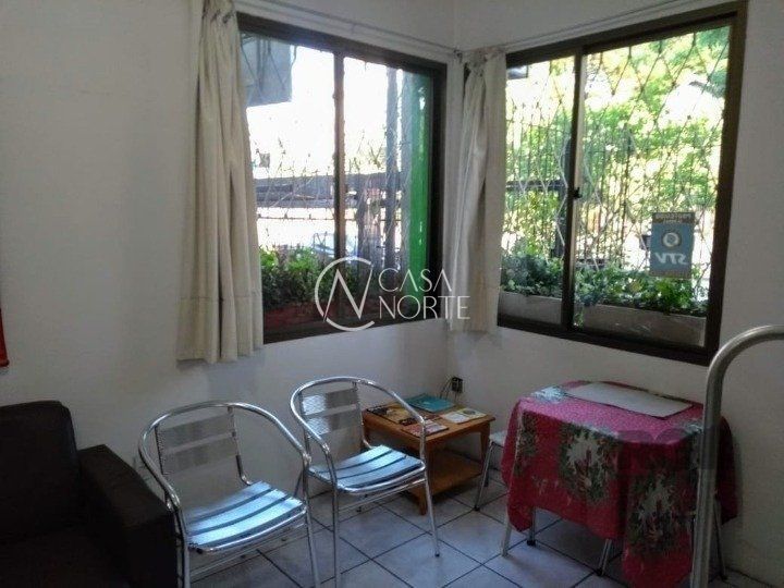 Casa Comercial à venda  com 550m², Avenida Teresópolis no bairro Teresópolis em Porto Alegre