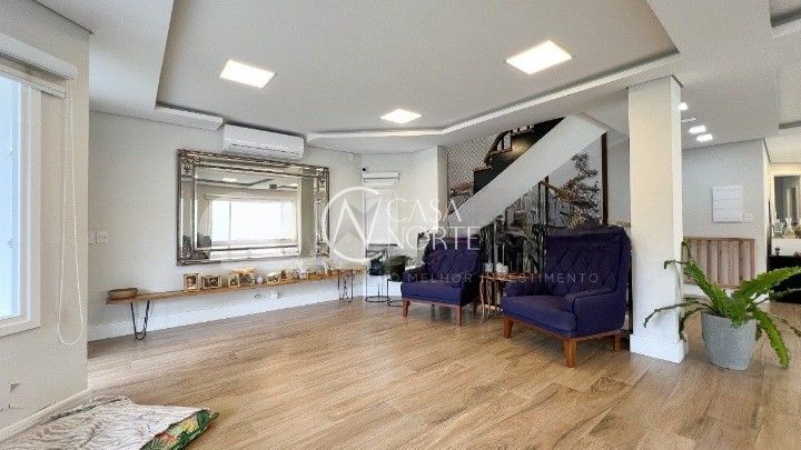 Casa à venda com 4 quartos, 387m², 4 suítes, 4 vagas, Rua Walir Zottis no bairro Jardim Itu em Porto Alegre