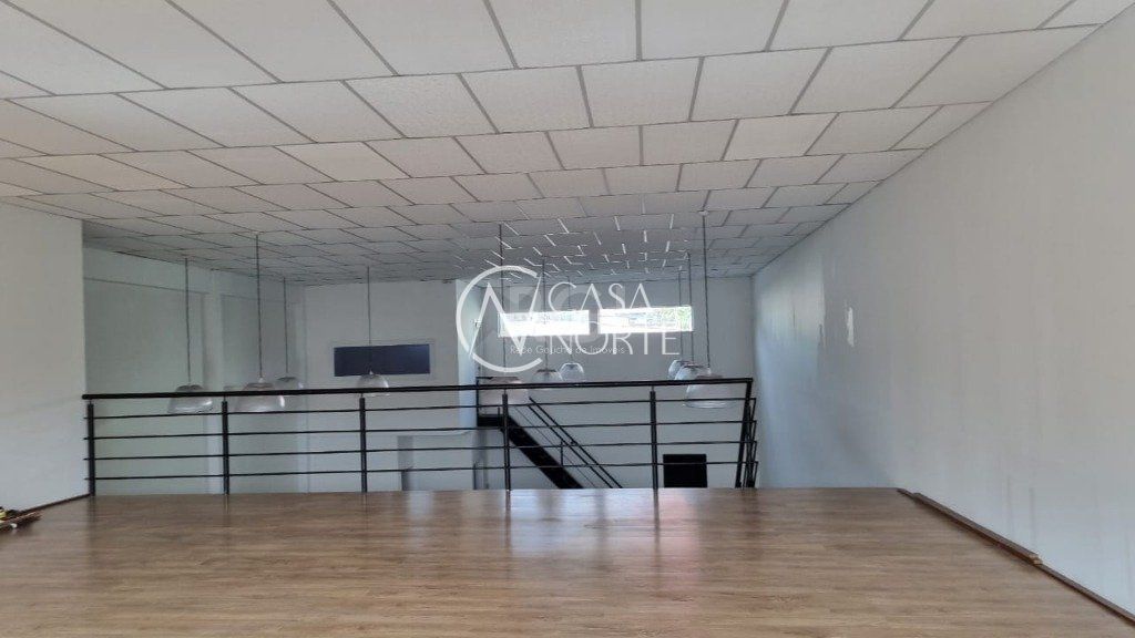 Loja à venda , 236m², Avenida Niteroi no bairro Medianeira em Porto Alegre