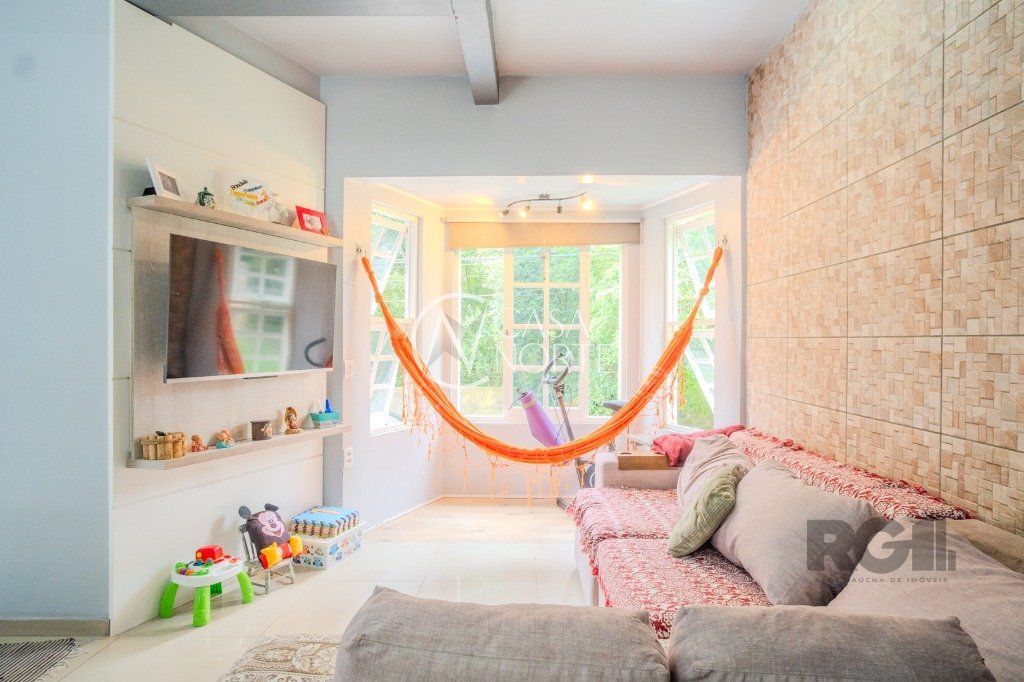 Casa de Condomínio à venda com 3 quartos, 80m², 2 vagas, Rua Amapa no bairro Vila Nova em Porto Alegre